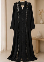 Black Premium Abaya & Bag (Set of 5 items-in-1 box) | عباية سوداء فاخرة مع حقيبة – طقم 5 قطع في بوكس واحد
